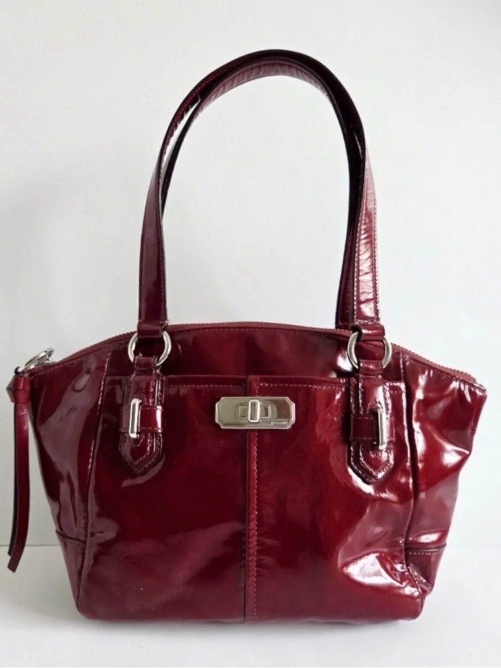 Coach Chelsea Candy Apple Red Patent Leather Satchel Turnlock & Zip Closure